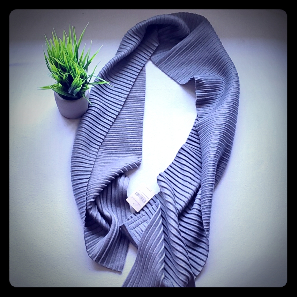Cold Water Creek Grey Pleated Fleece Scarf #4